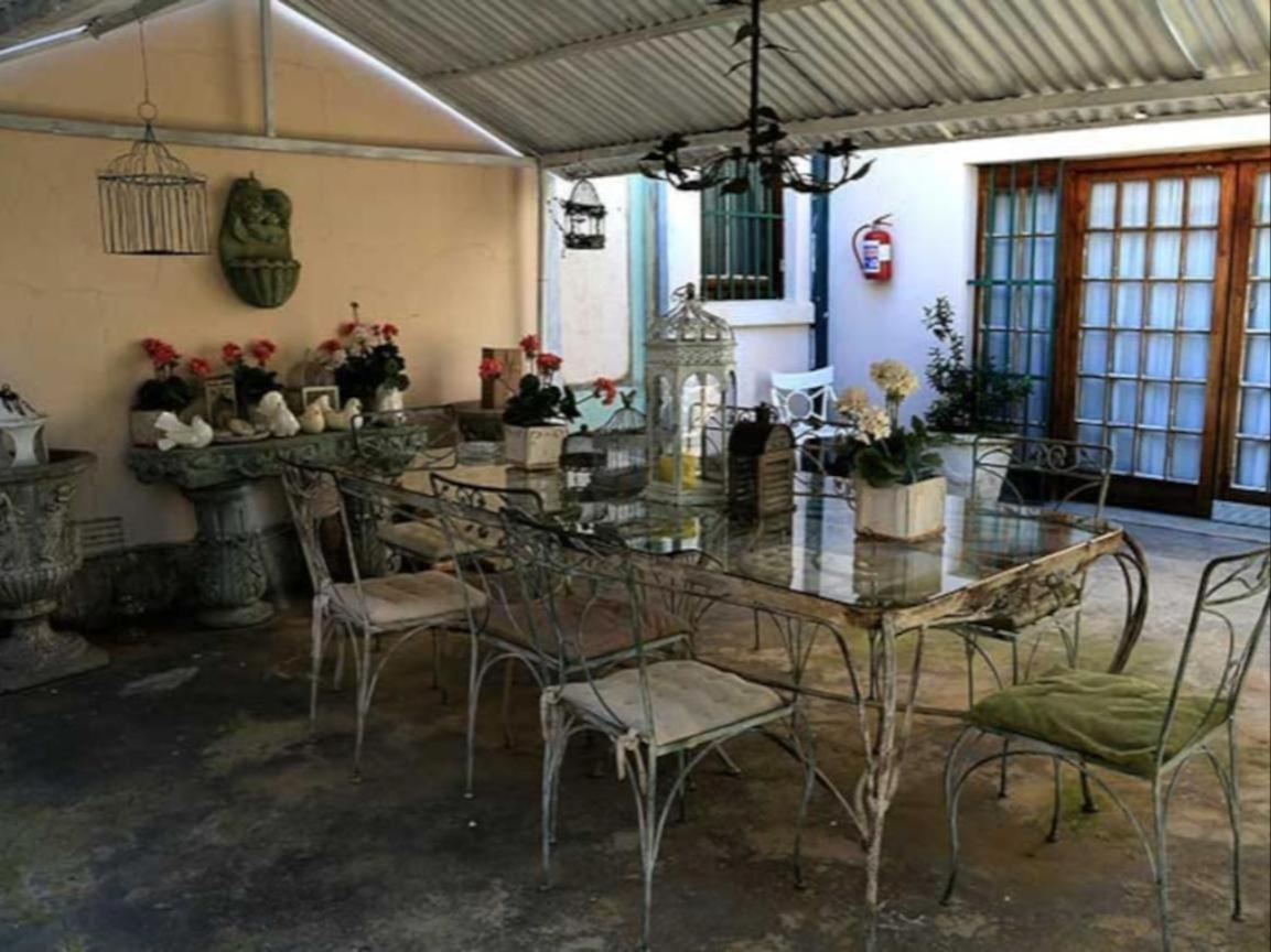 The Green Acorn Guest House Фиксбург Екстериор снимка