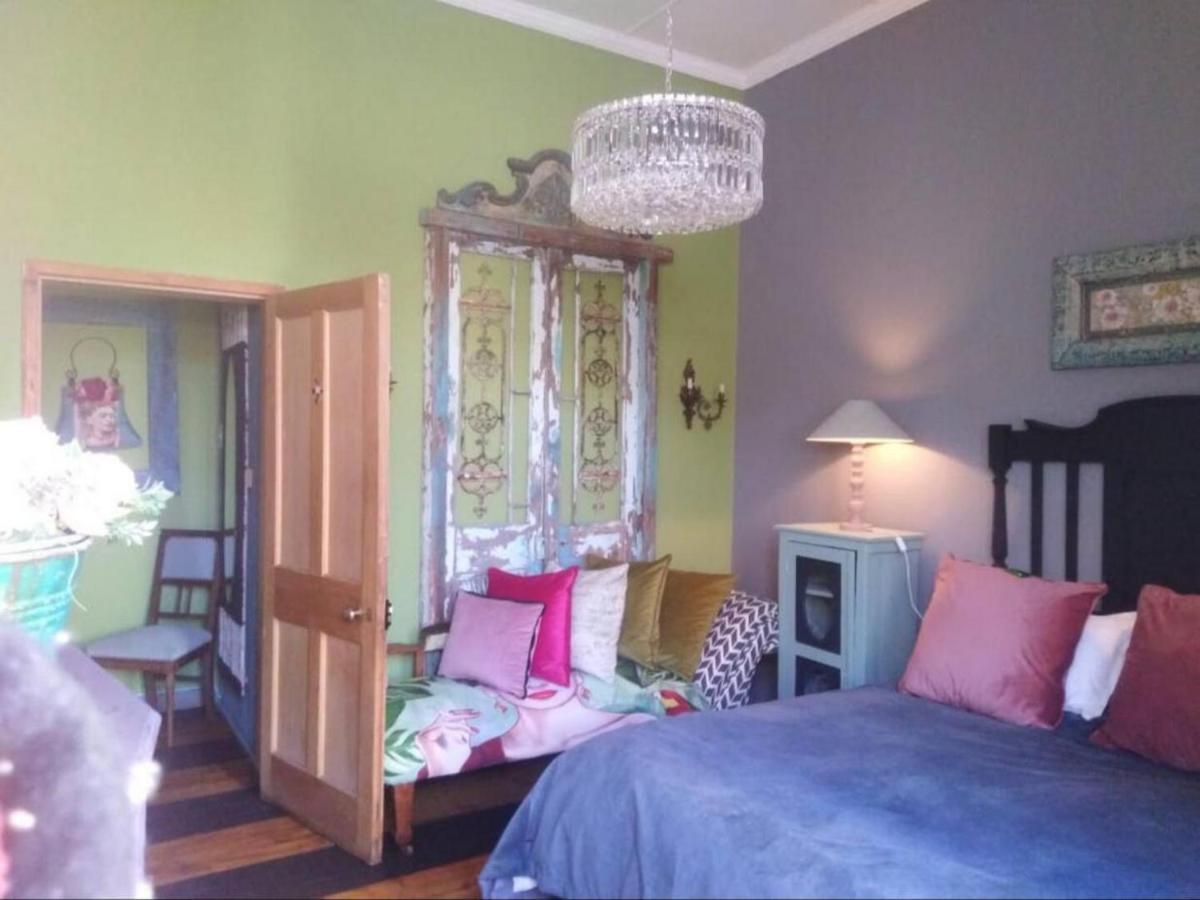 The Green Acorn Guest House Фиксбург Екстериор снимка